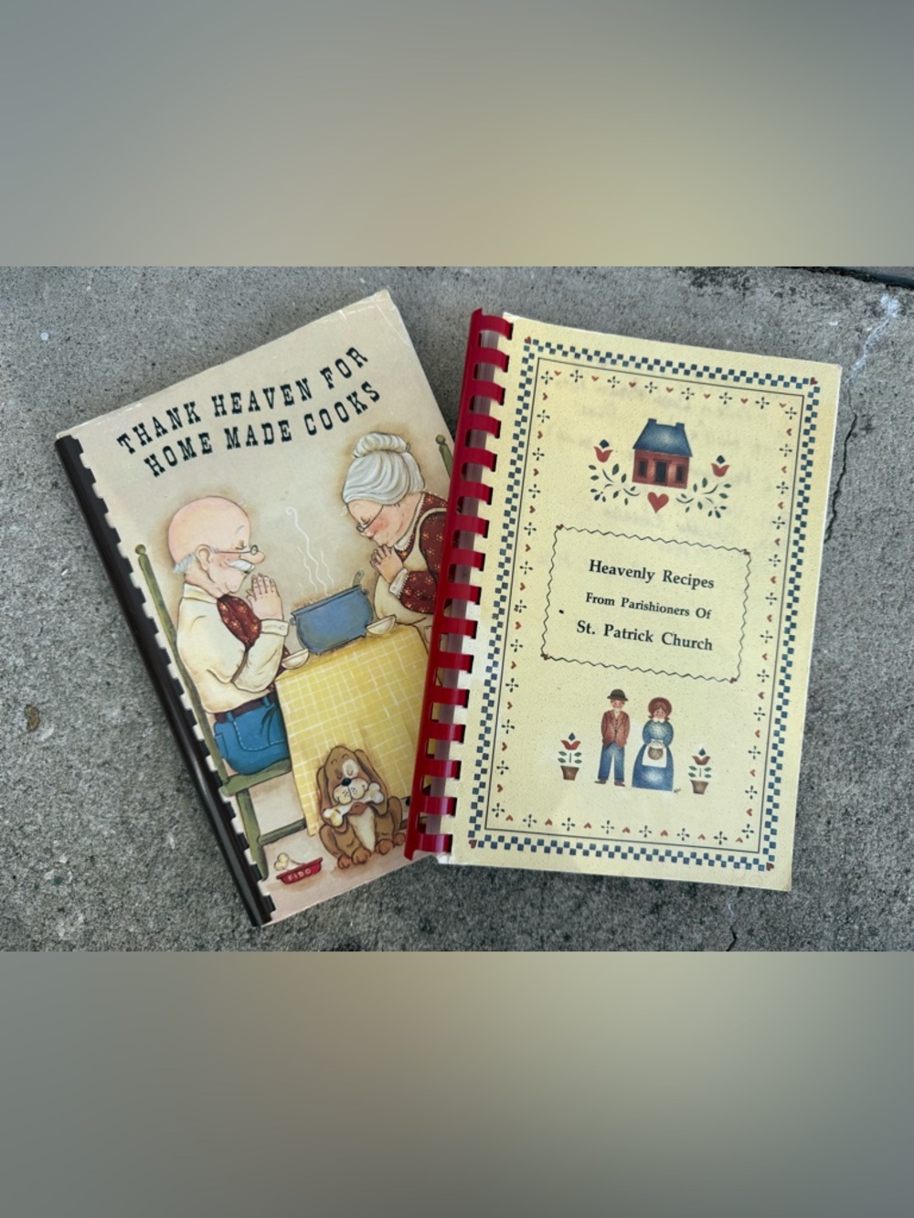 Set of 2 Vintage Cookbooks